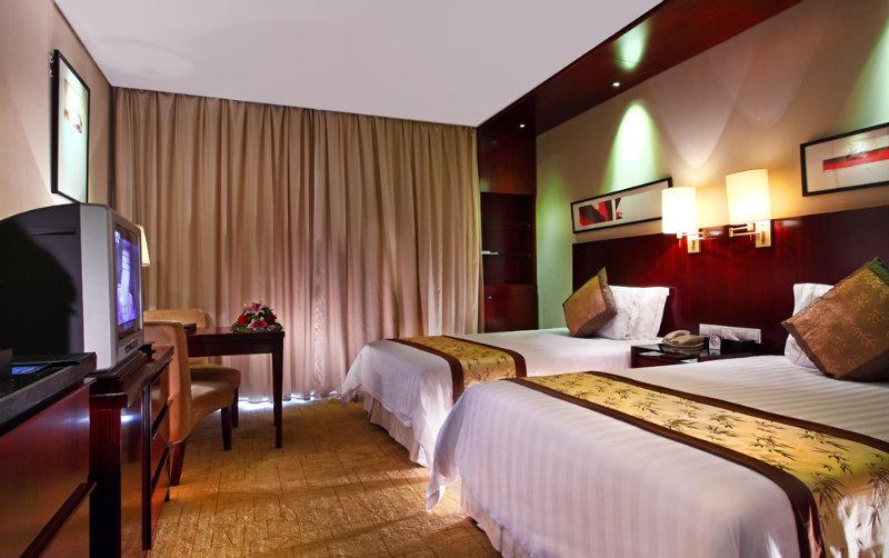 Howard Johnson Plaza Lingang Shanghai Nanhui Esterno foto